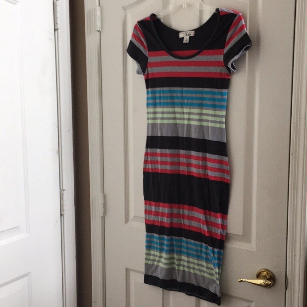 FINAL MARKDOWN I’M in love with Derek junior dress medium